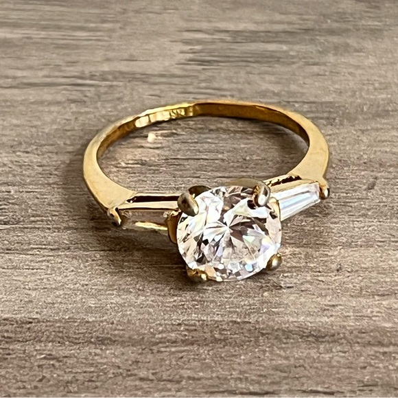 Fabulous Vintage Lindenwold's 14KT HGE Gold Cubic Zirconia CZ - Size 6.5 - 7 - Picture 1 of 13